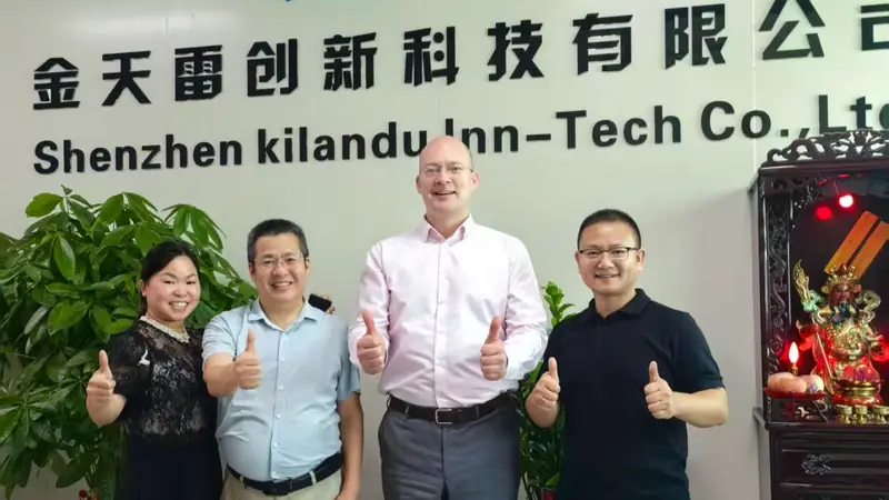 A warm welcome to Mr. Jason Connor and Mr. David from Luxembourg for their guidance!
